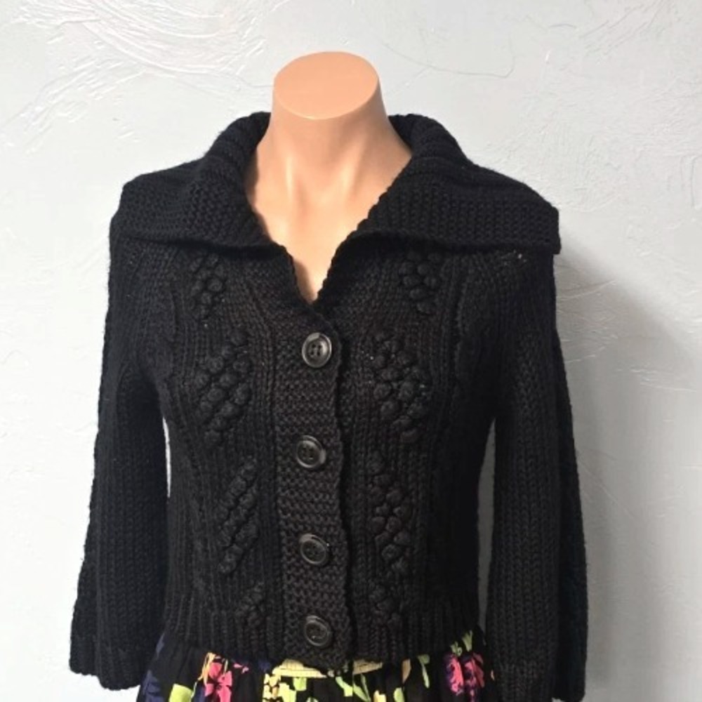 Express Women's Black Cable Knit Crop Cardigan Sweater Size S Button Front